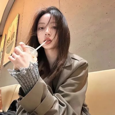 我的同桌是校花